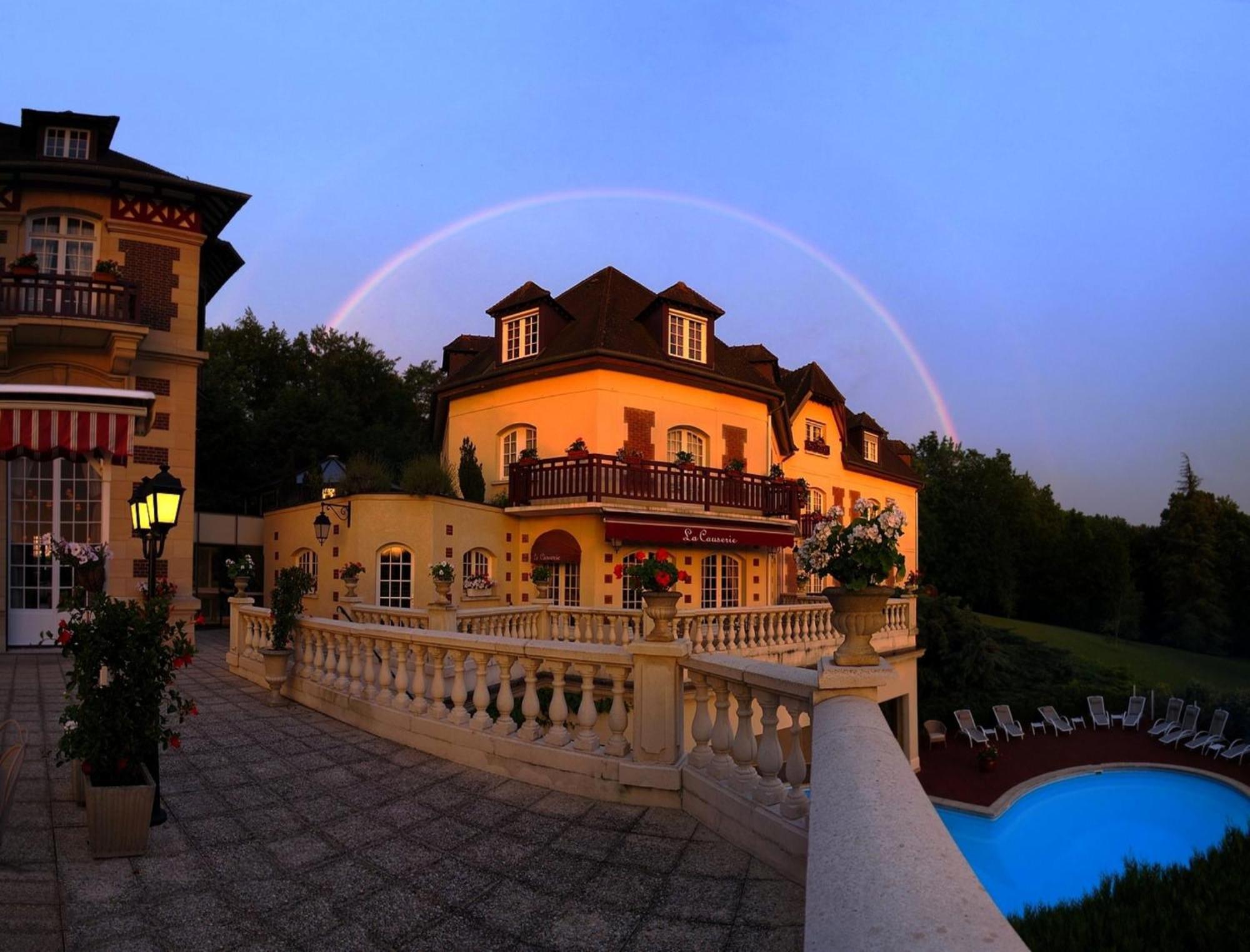 Le Chateau De La Tour Gouvieux Dış mekan fotoğraf